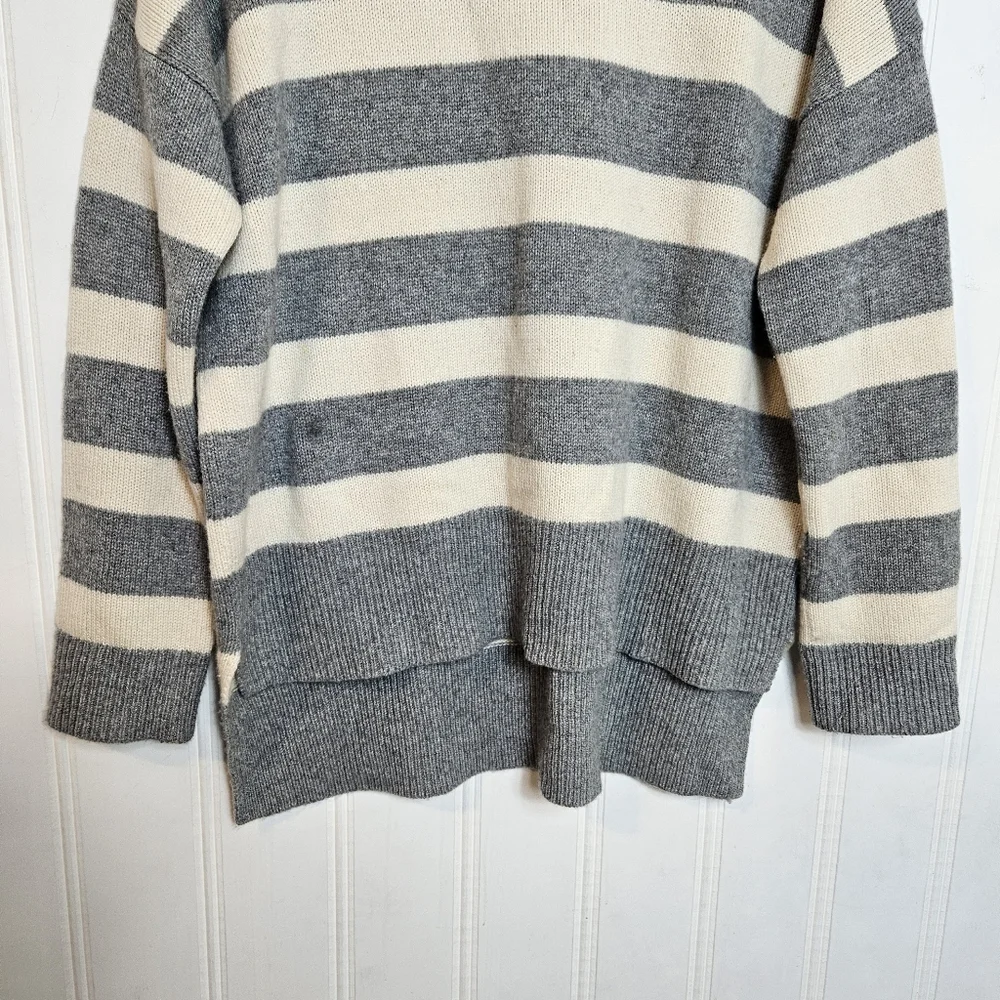 Theory Cashmere Sweater M Karenia Oversized Striped Crewneck Gray Cream High Low